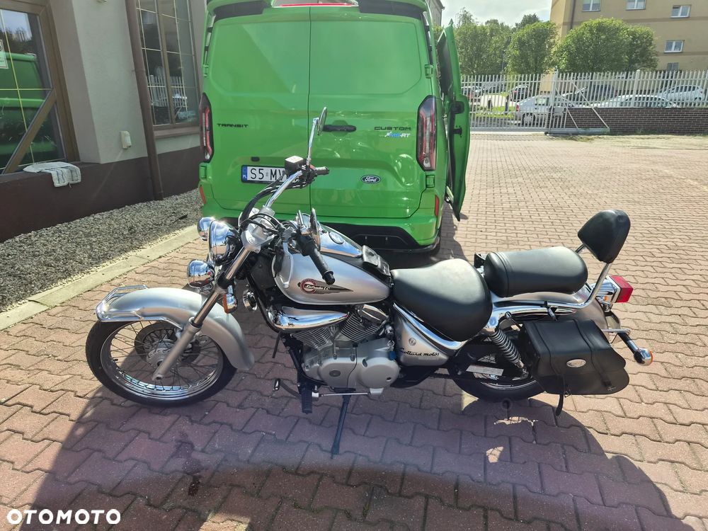 Suzuki Intruder - 21