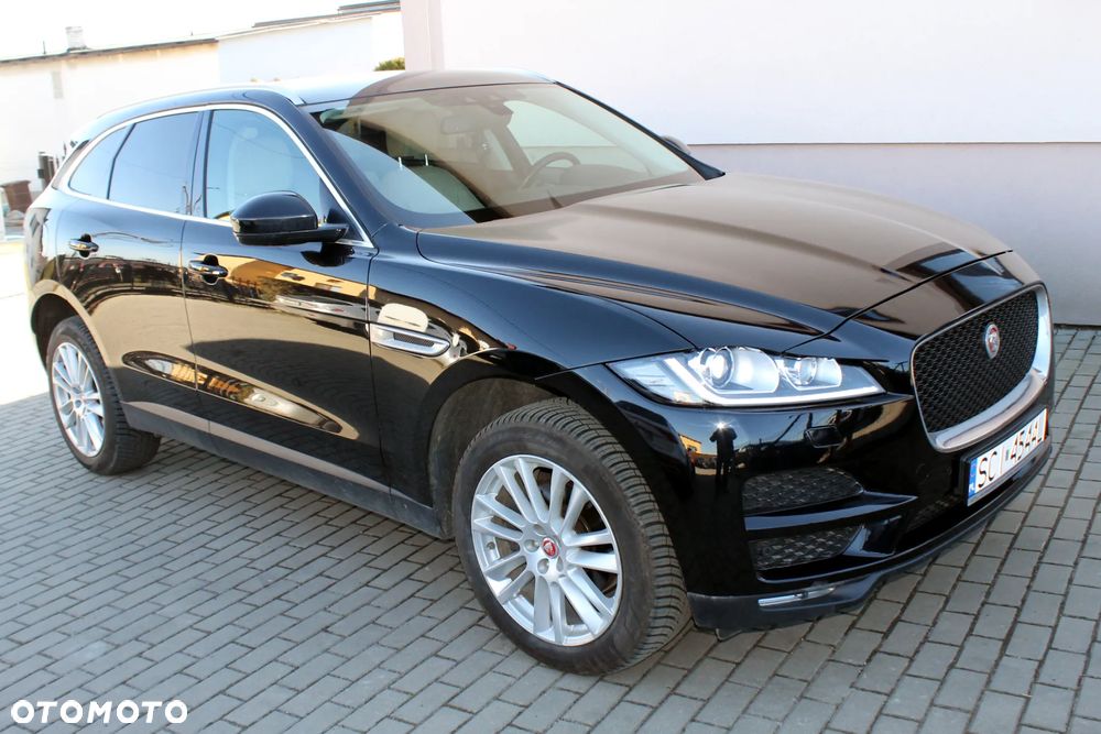 Jaguar F-Pace 2.0 i4D AWD Chequered Flag - 2