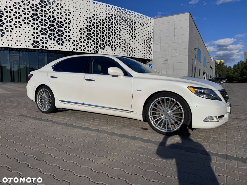 Lexus LS 600h L Superior - 5