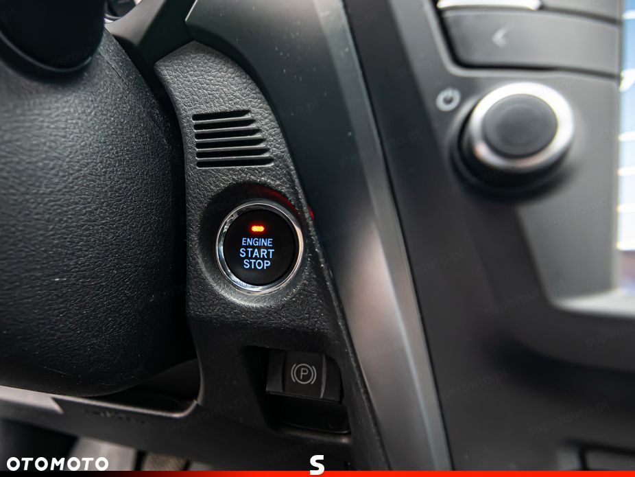 Toyota Avensis 2.0 D-4D Premium - 16