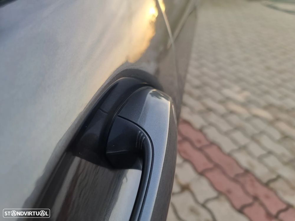 BMW M135i xDrive - 11
