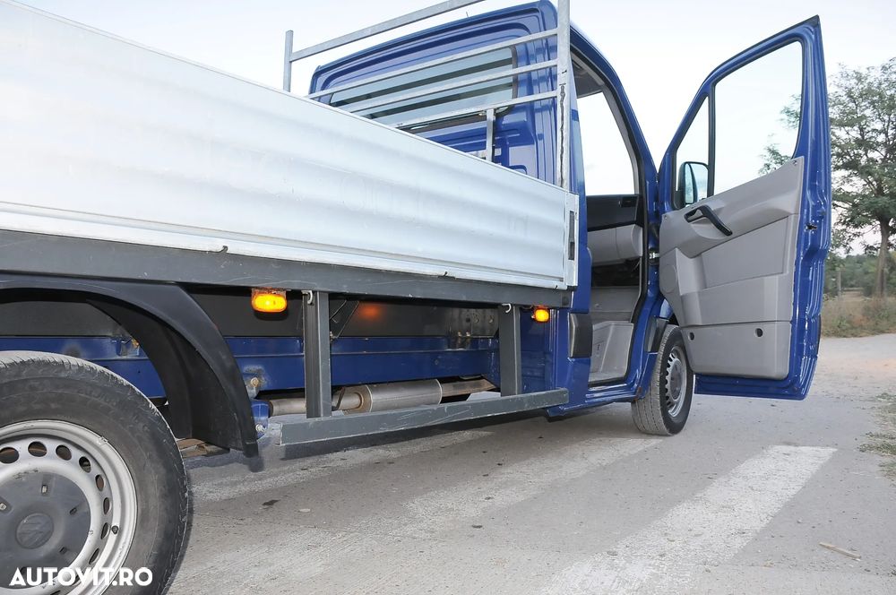 Volkswagen Crafter - 11