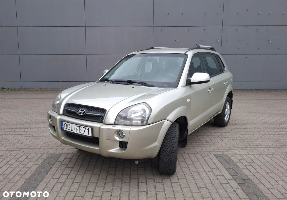 Hyundai Tucson 2.0 Comfort 2WD - 17