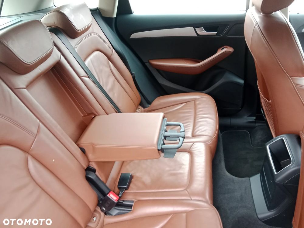 Audi Q5 3.2 FSI Quattro S tronic - 15