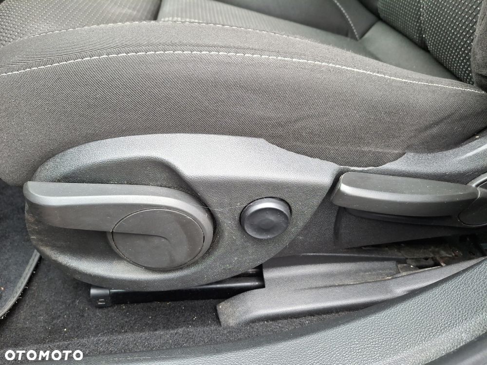 Opel Astra 2.0 CDTI DPF ecoFLEX SportsTourer Start/Stop ENERGY - 11