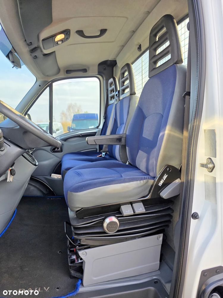 Iveco 35C18 3,0 HPI 180 KONNA SKRZYNIA 4,2M KLIMA WEBASTO 75T/KM PRZEBIEGU GWARANCJA IDEALNE BLIŻNIAKI DO 3,5T - 11