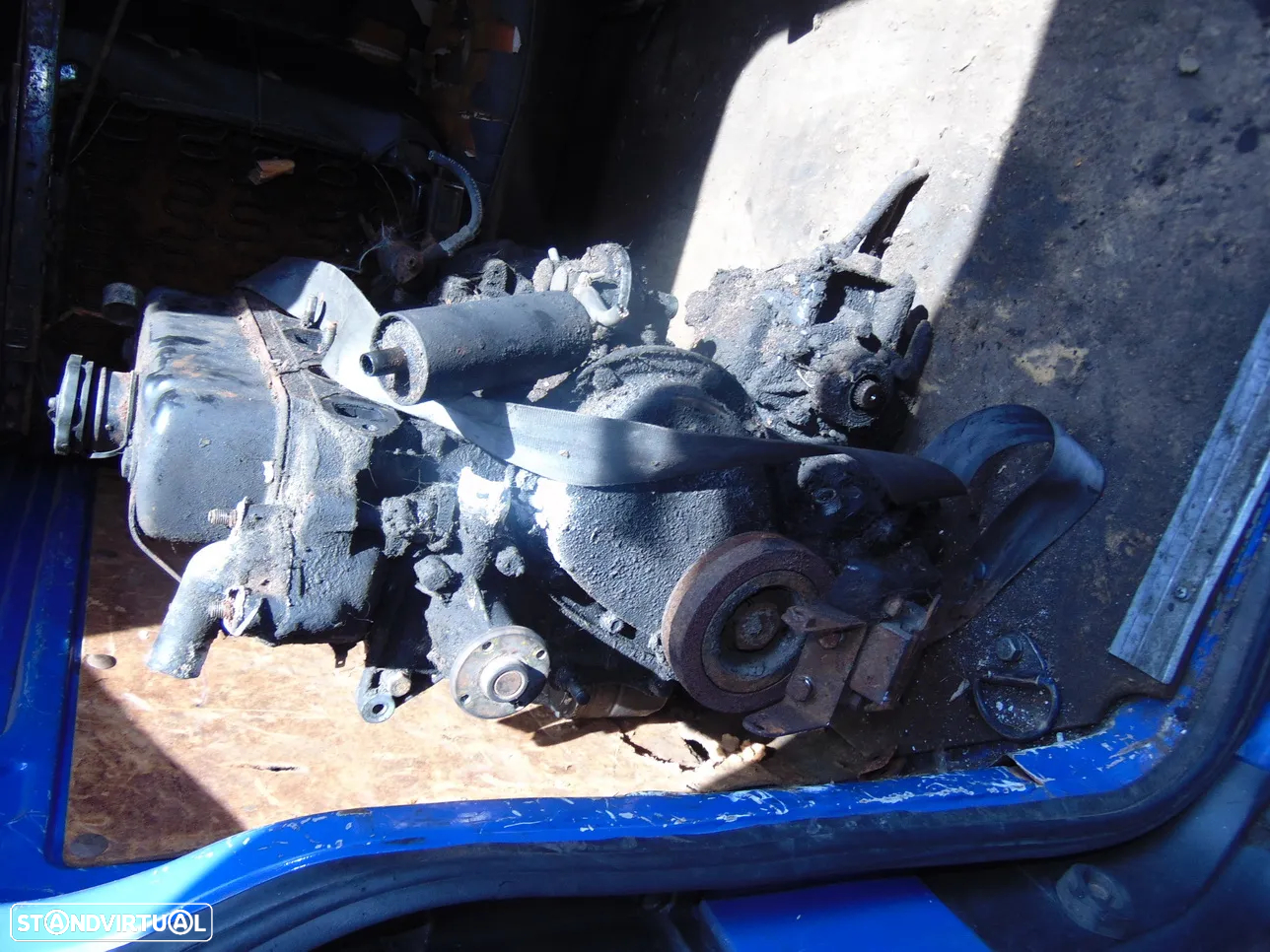 Datsun 1200 motor - 8