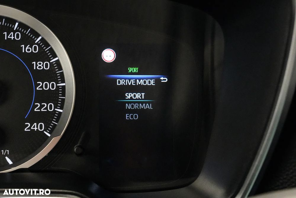 Toyota Corolla 1.8 HSD Dynamic - 26