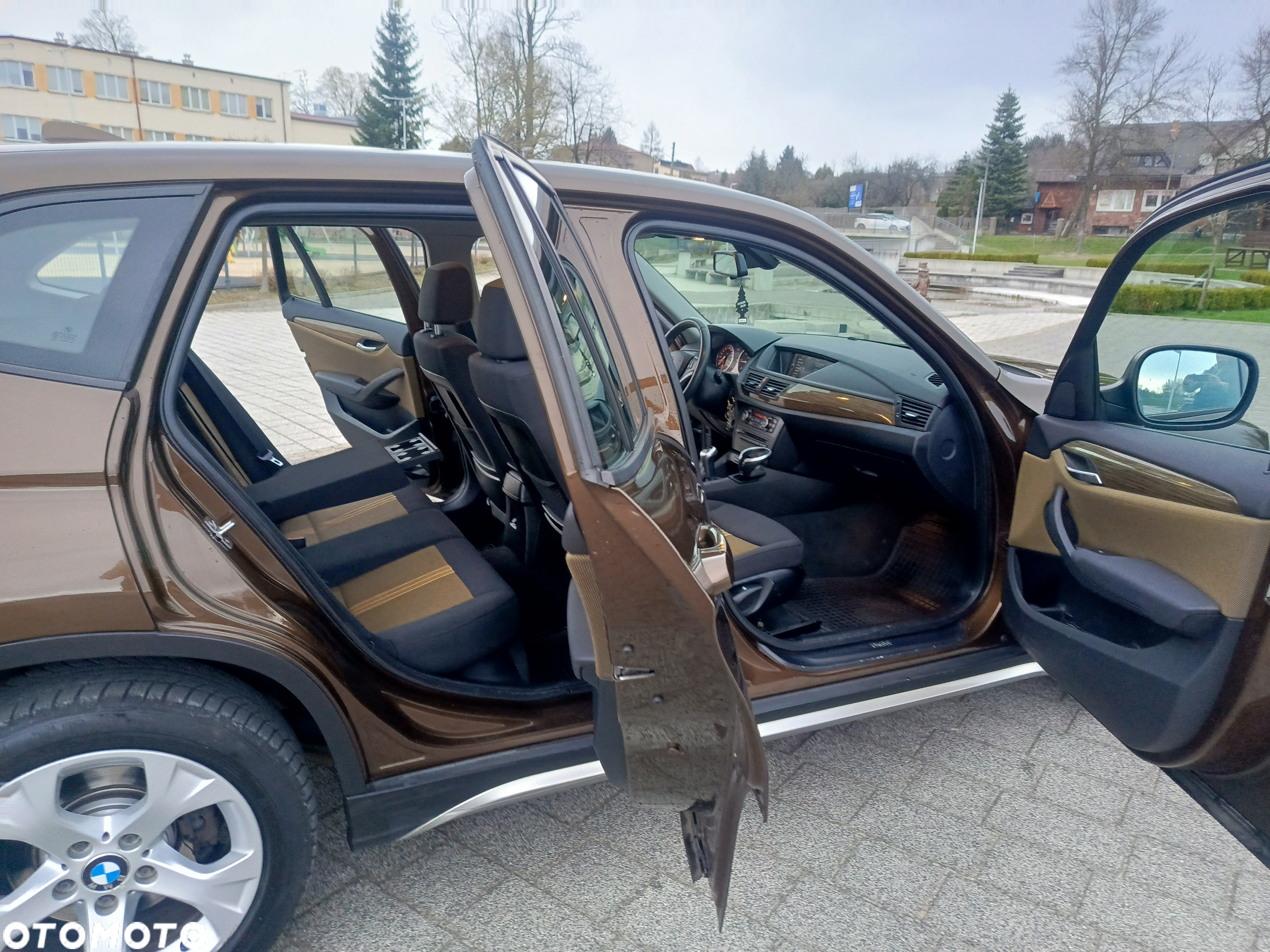 BMW X1 sDrive20d - 11