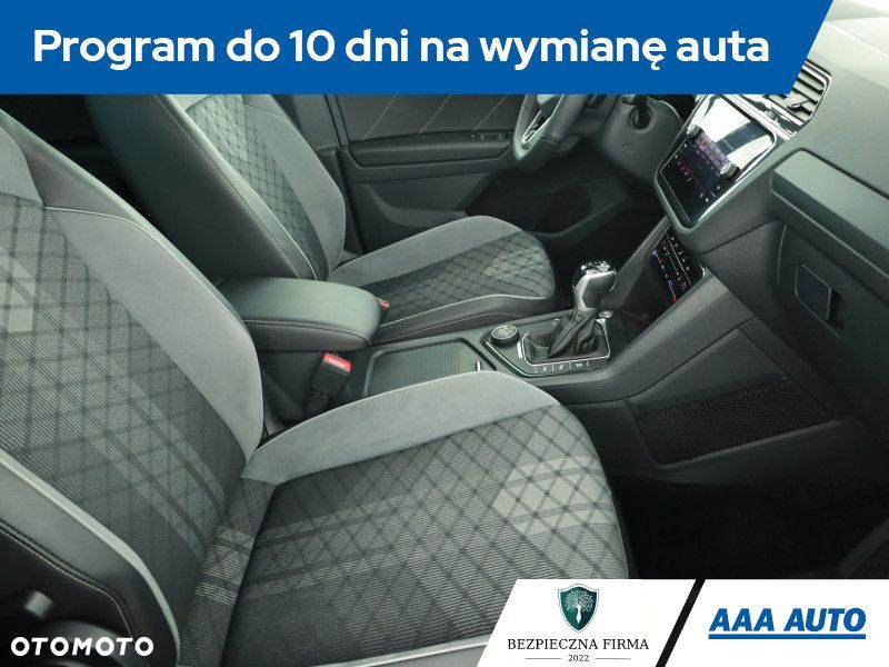 Volkswagen Tiguan - 8