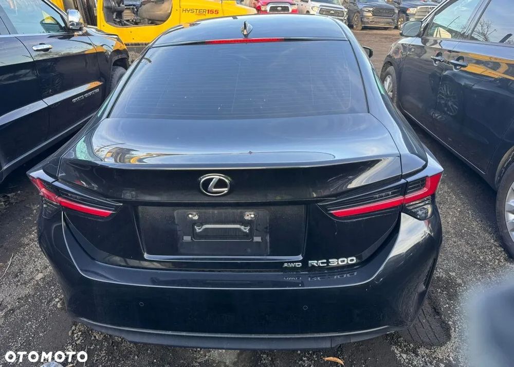 Lexus RC - 8