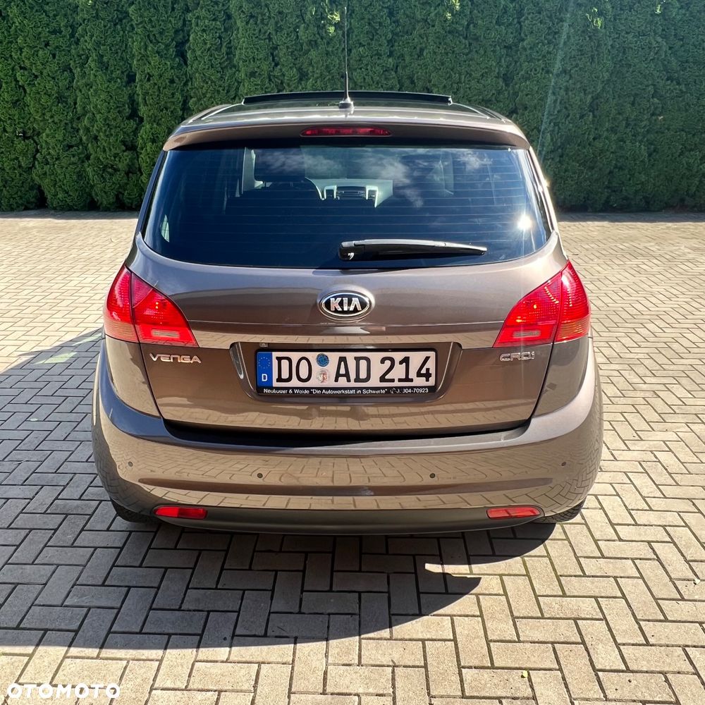 Kia Venga 1.6 CRDi 128 Fifa World Cup Edition - 7