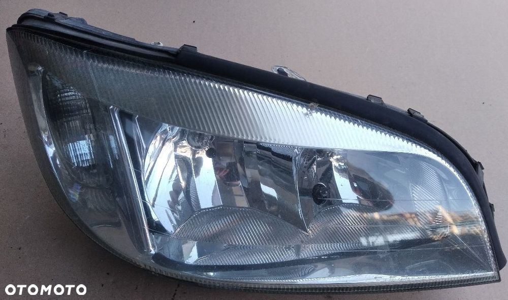 Opel Zafira A 1 I lampa przód przednia prawa - 1