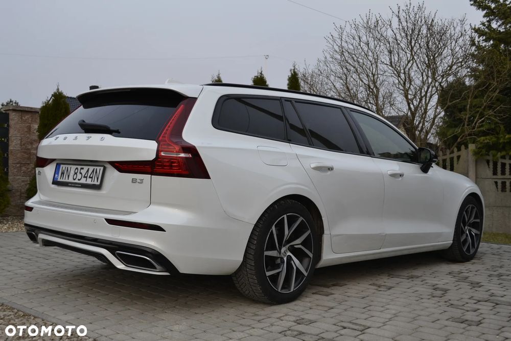 Volvo V60 B3 B R-Design - 15