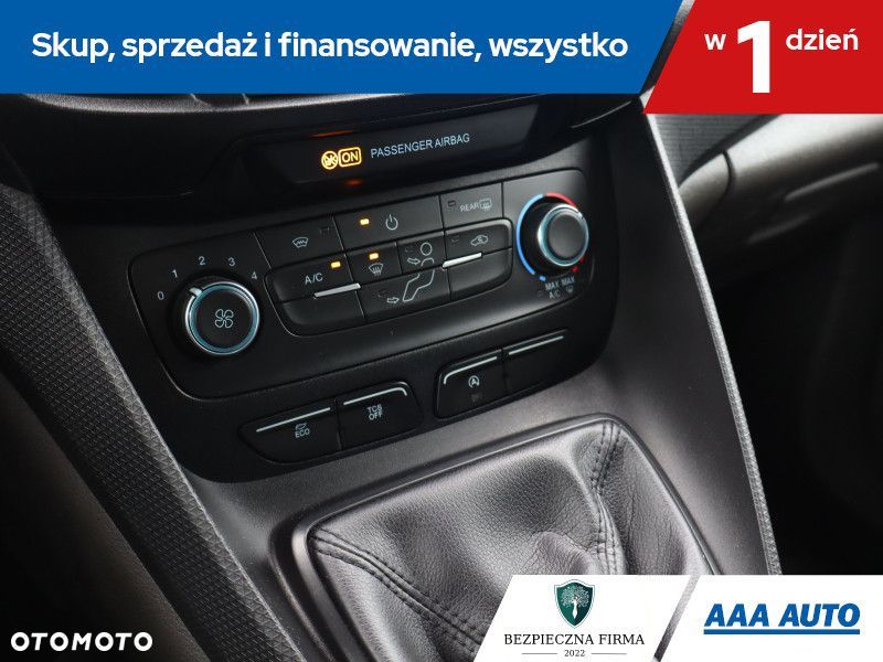 Ford Transit Connect - 18