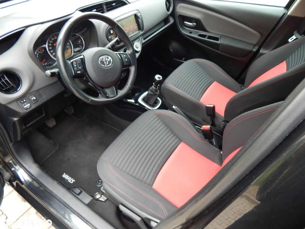 Toyota Yaris 1.33 Premium - 13