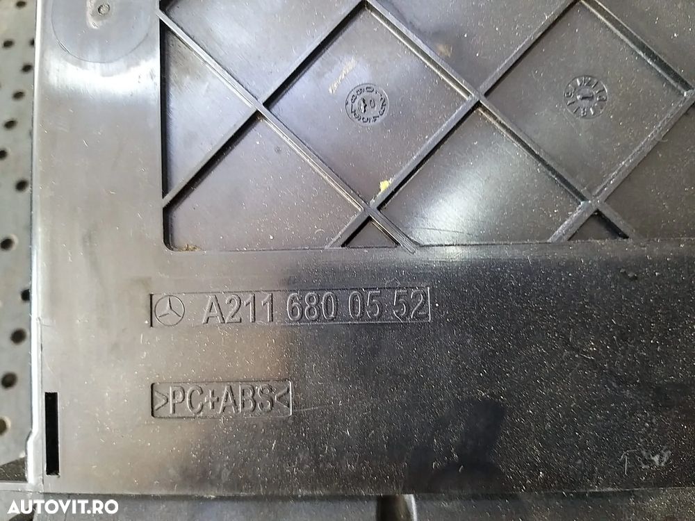 Consola butoane magazie cd uri mercedes e class w211 a2116800552 - 2