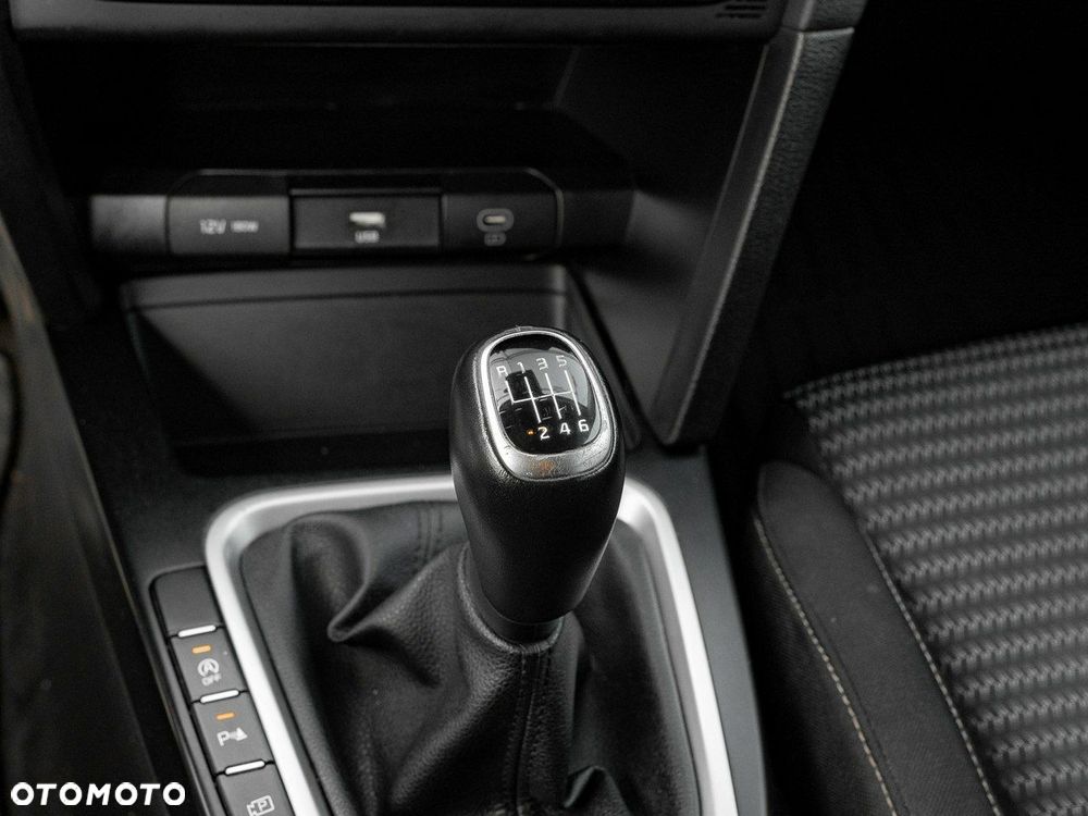 Kia Ceed 1.5 T-GDI M - 18