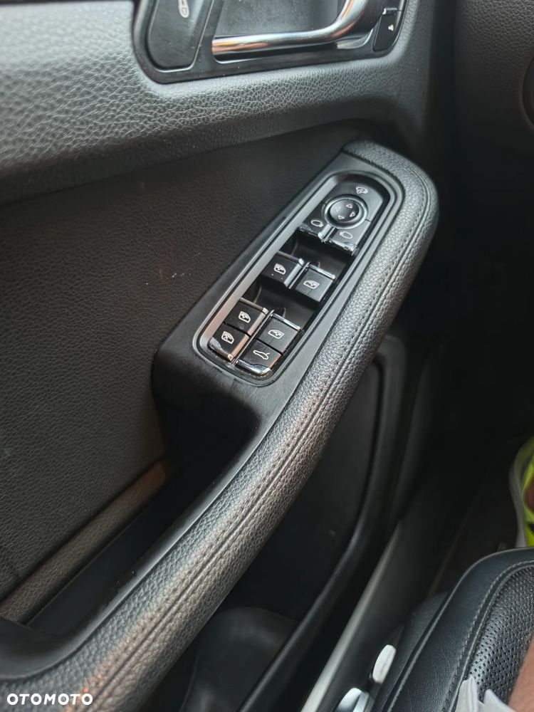 Porsche Macan - 29