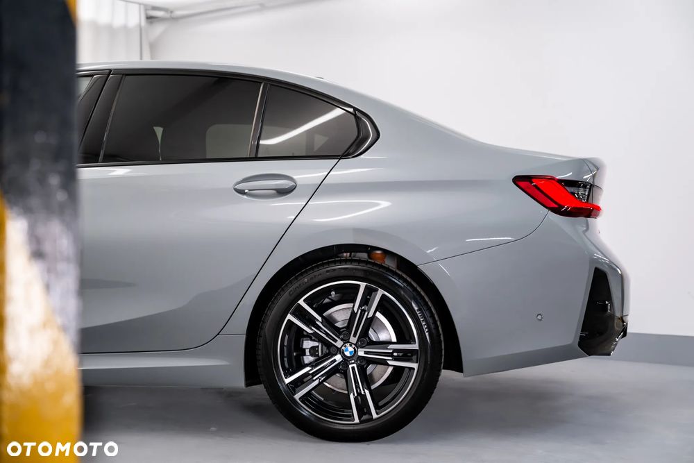 2026 BMW Seria 3 318i M Sport, photograph 10