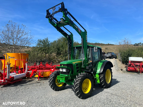 John Deere 6130