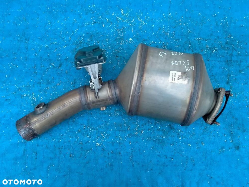 Audi Q5 80A 2.0 TDI 80A131703T Katalizator 80A254400Q 8W0230AA / ORYGINAŁ - 1