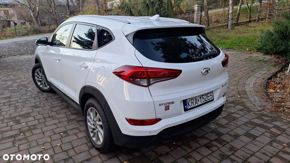 Hyundai Tucson blue 1.7 CRDi 2WD Style - 16