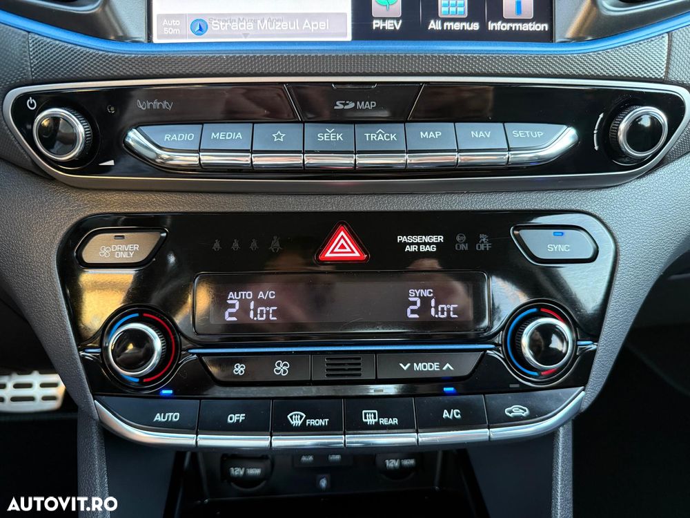 Hyundai IONIQ 1.6 141CP Exclusive - 32