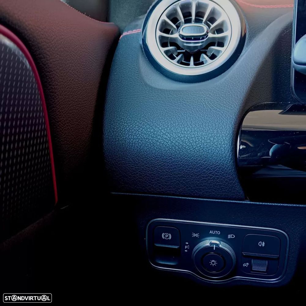 Mercedes-Benz EQA 300 4Matic AMG Line - 36