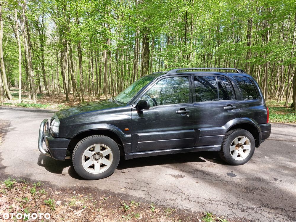 Suzuki Grand Vitara 2.0 - 4