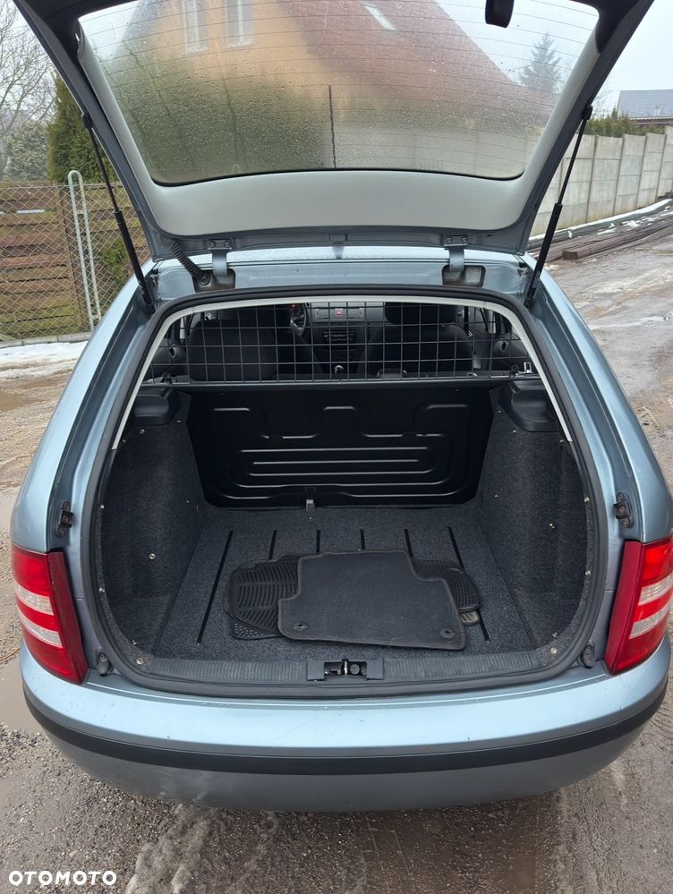 Skoda Fabia 1.2 HTP Combi Classic - 9