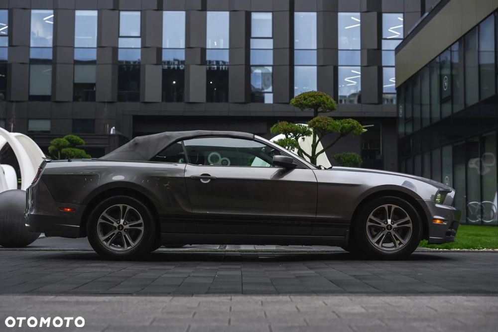 Ford Mustang 3.7 V6 Premium - 13