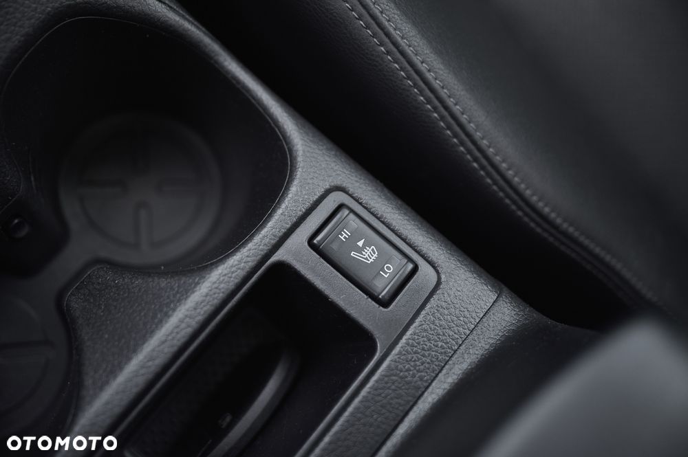 Nissan X-Trail 1.6 DCi Tekna 2WD Xtronic 7os - 31