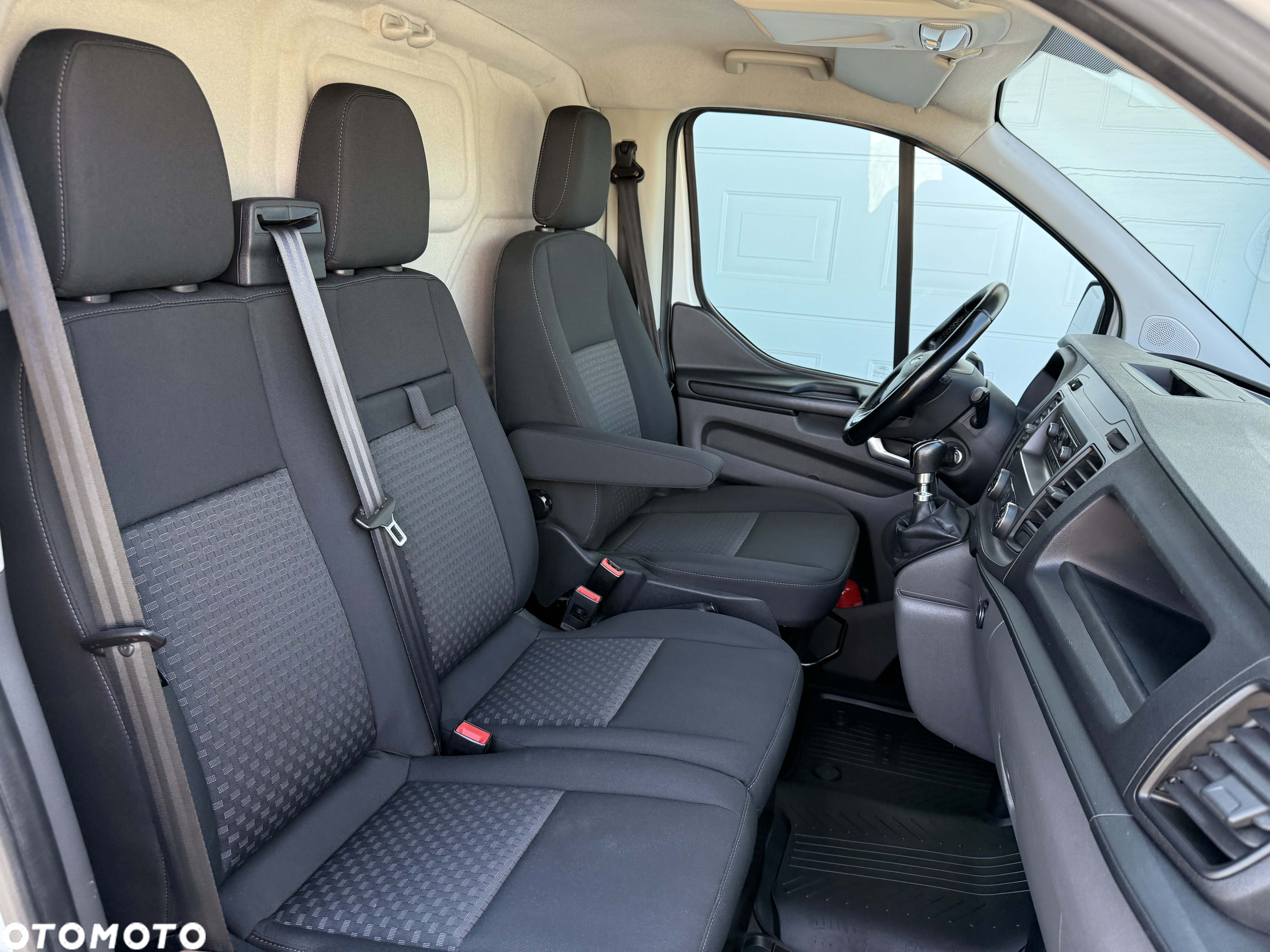 Ford Transit Custom - 27