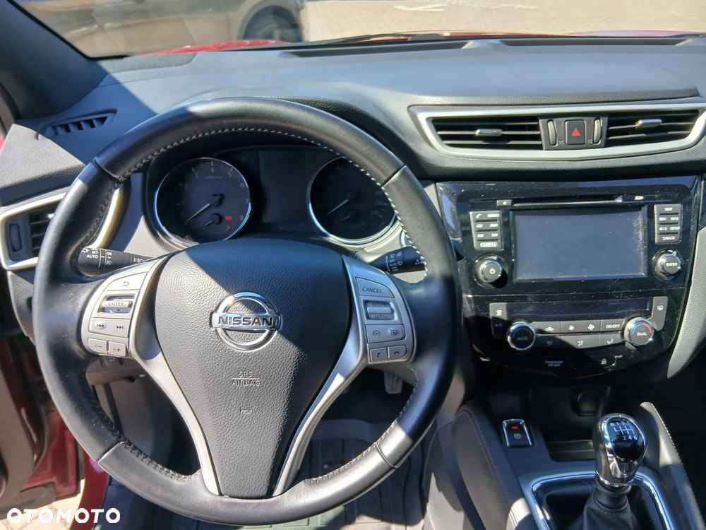 Nissan Qashqai 1.2 DIG-T N-Vision EU6 - 12