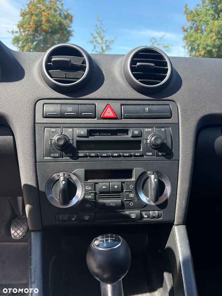 Audi A3 Sportback 1.9 TDI Ambiente - 16