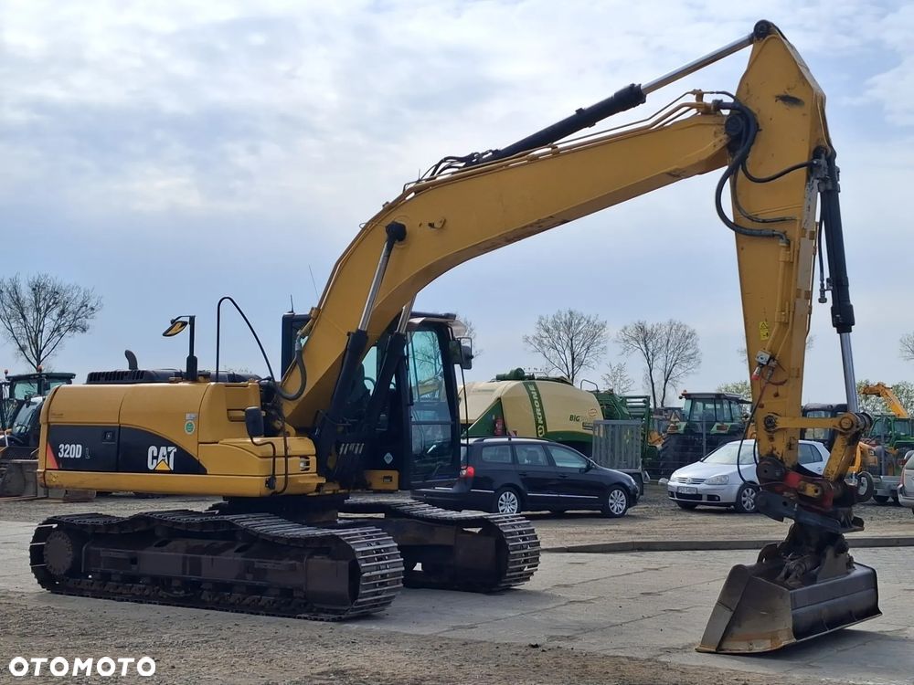 Caterpillar 320 D L - 6