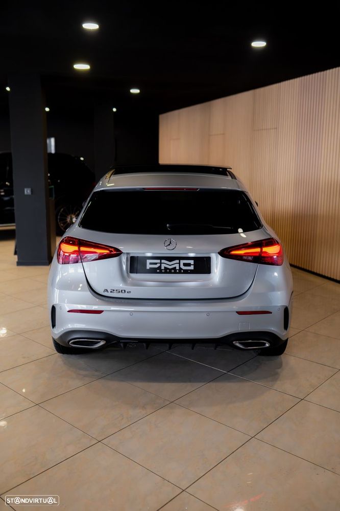 Mercedes-Benz A 250 e 8G-DCT AMG Line - 13