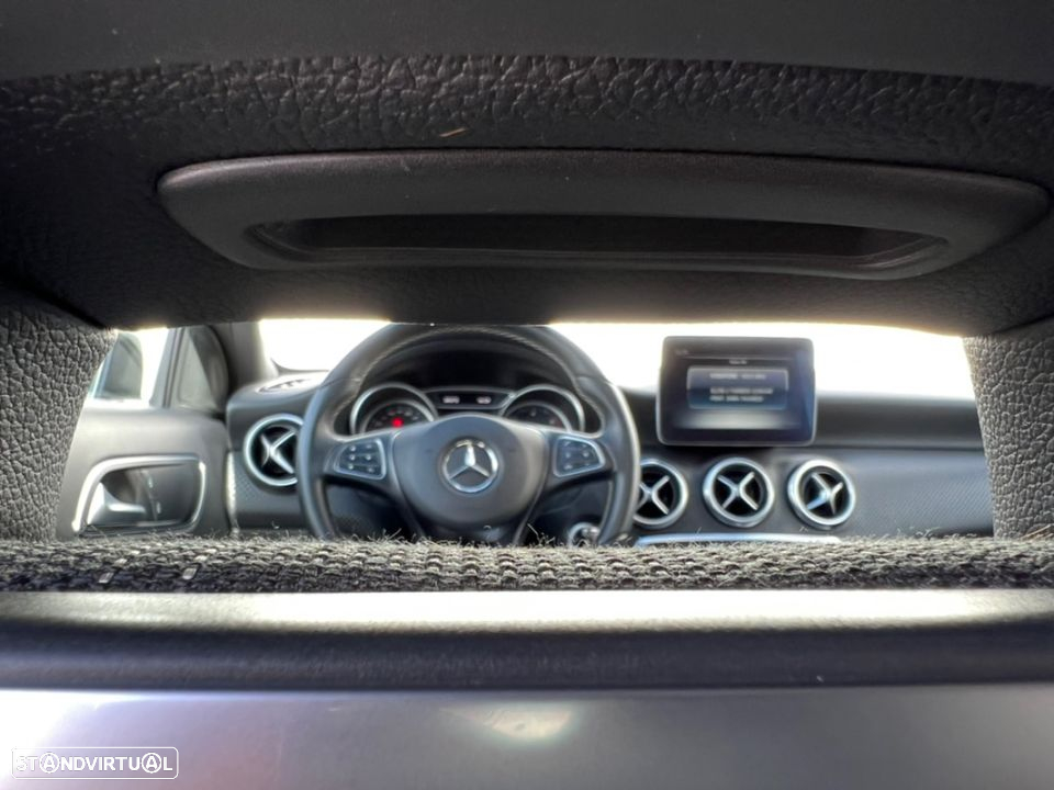 Mercedes-Benz A 180 d Fleet Pack Urban - 26