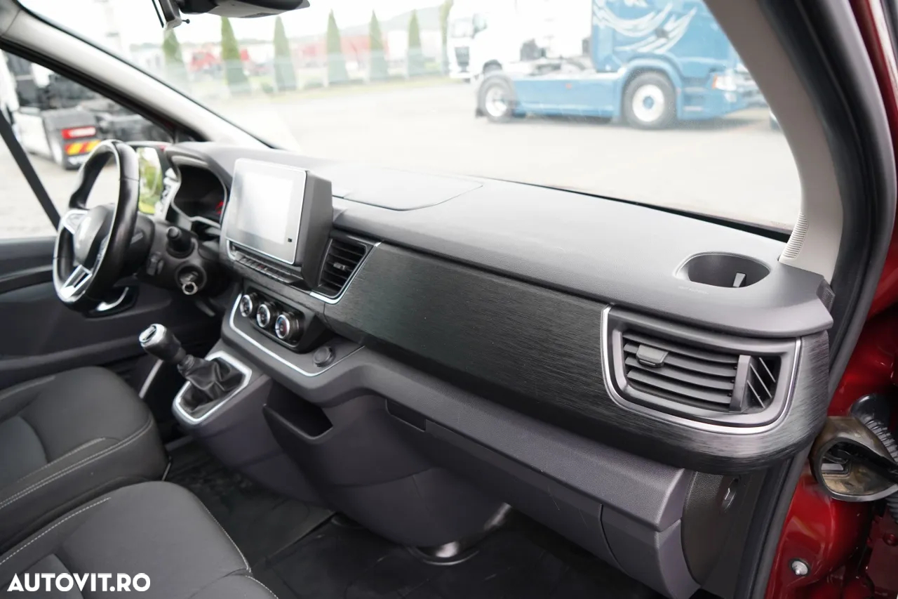 Renault TRAFIC III / AUTOBUZ / 9 LOCURI / 2022 / PRIMUL PROPRIETAR / REVIZAT - 30