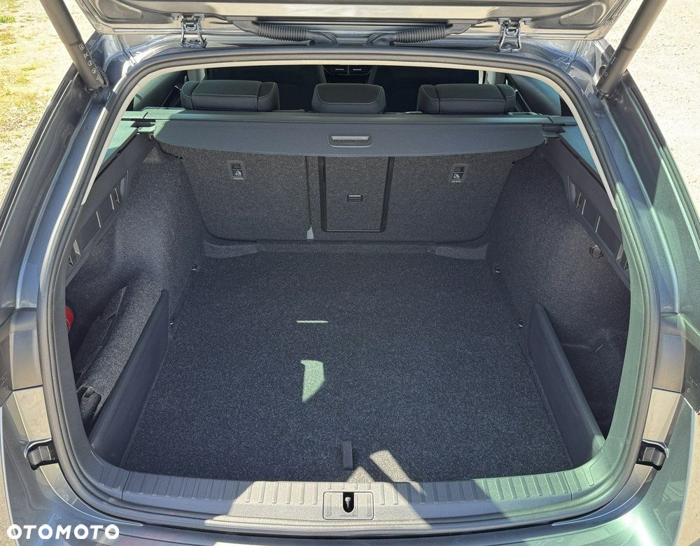 Skoda Octavia 1.5 TSI mHEV Selection DSG - 23