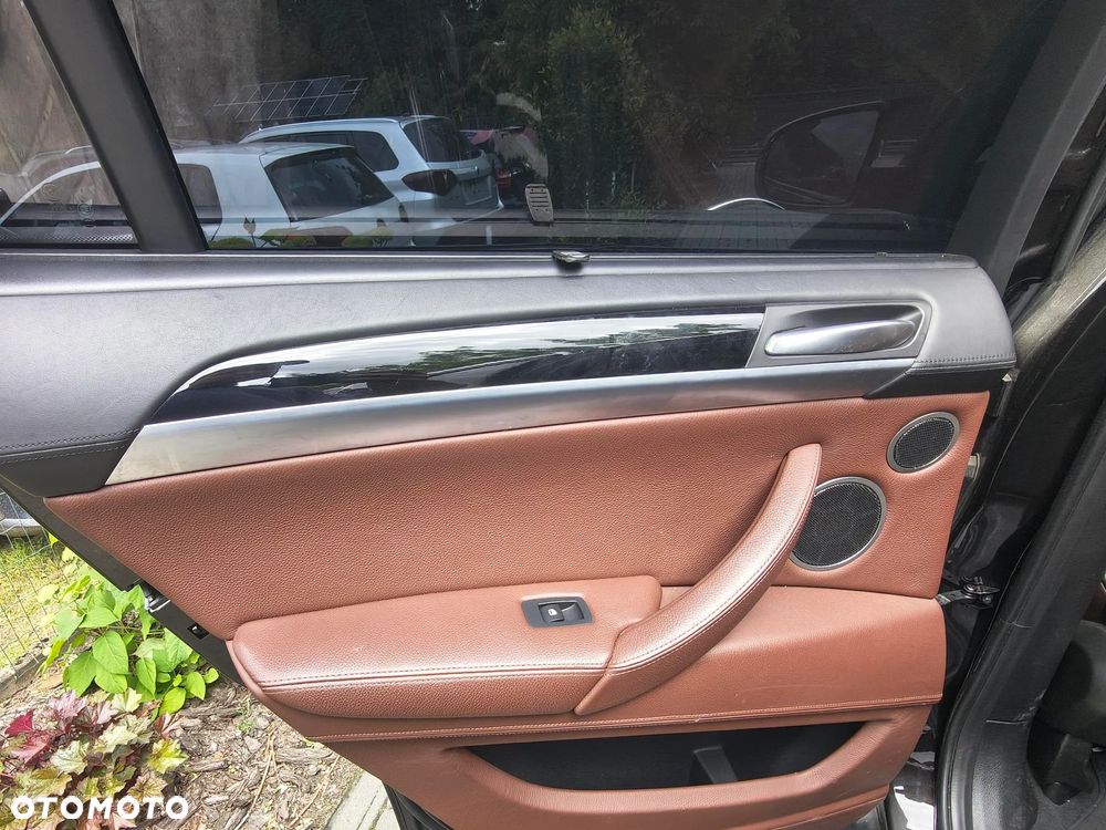 BMW X6 xDrive50i M Sport - 12