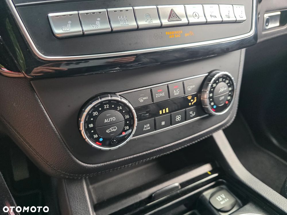 Mercedes-Benz GLS - 28