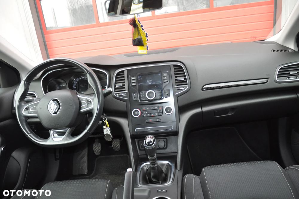 Renault Megane 1.6 SCe Life - 31