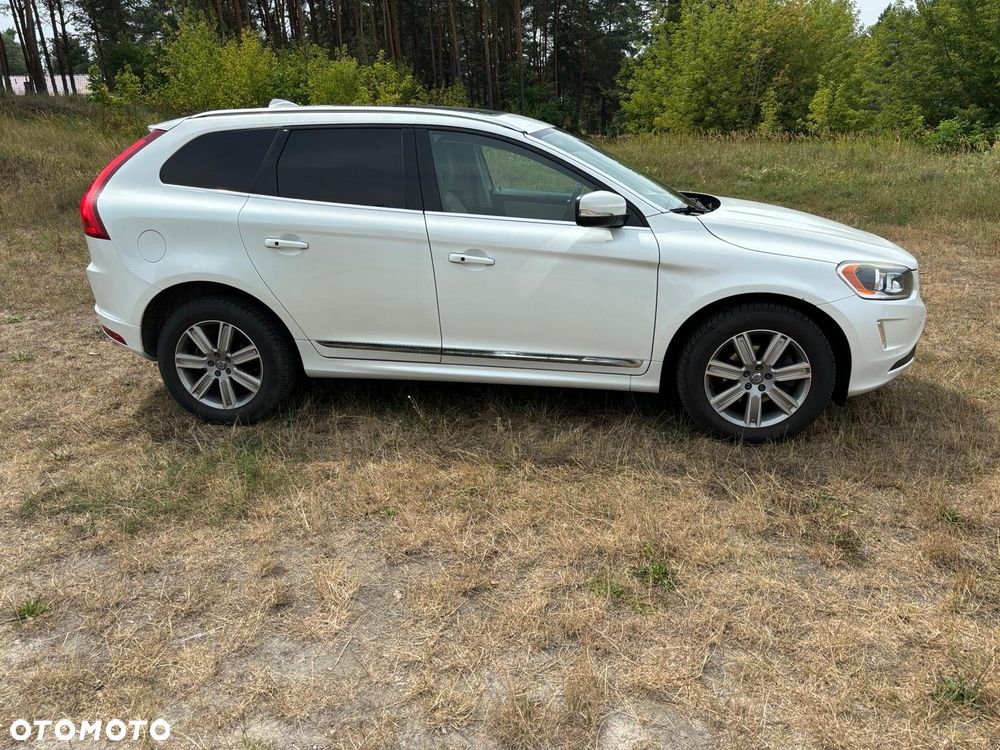 Volvo XC 60 T6 AWD Drive-E Momentum - 4