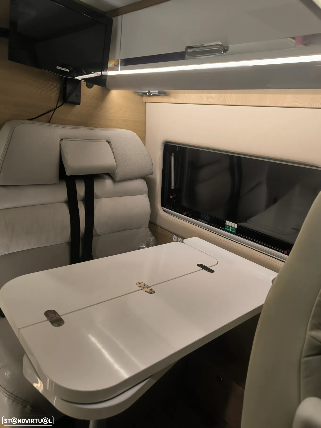 McLouis Menfys Van S-line - 49