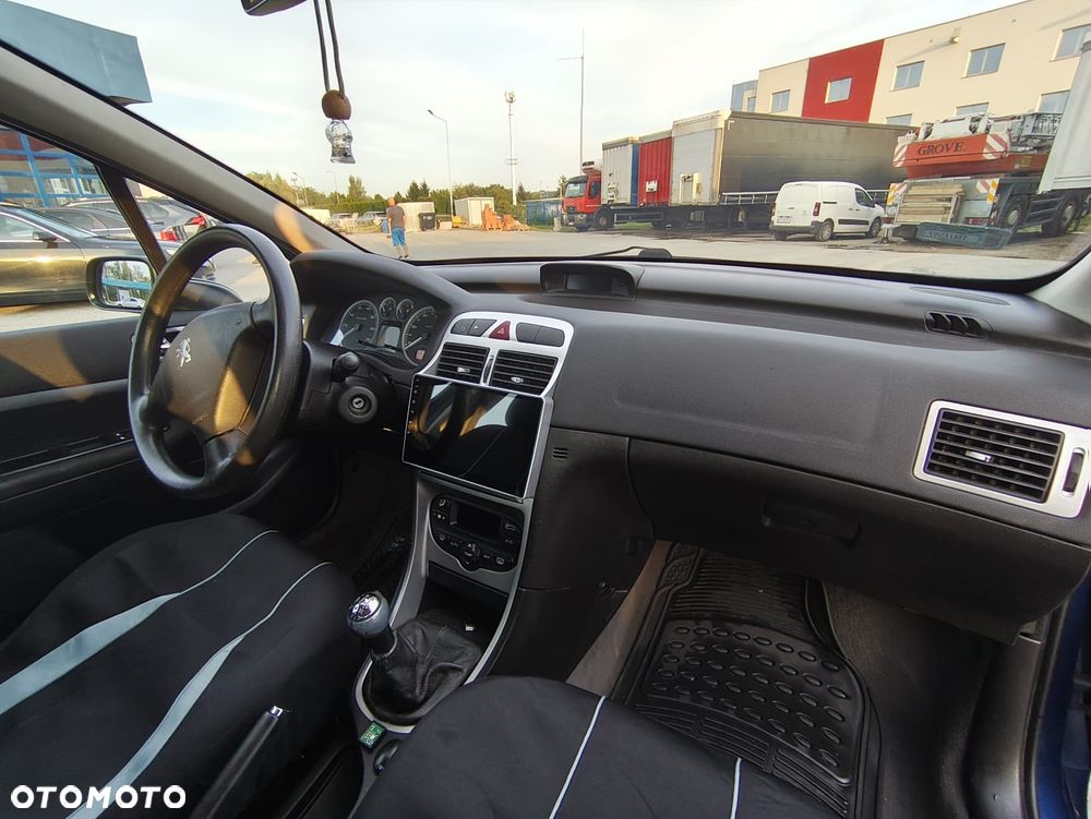 Peugeot 307 1.6 - 15