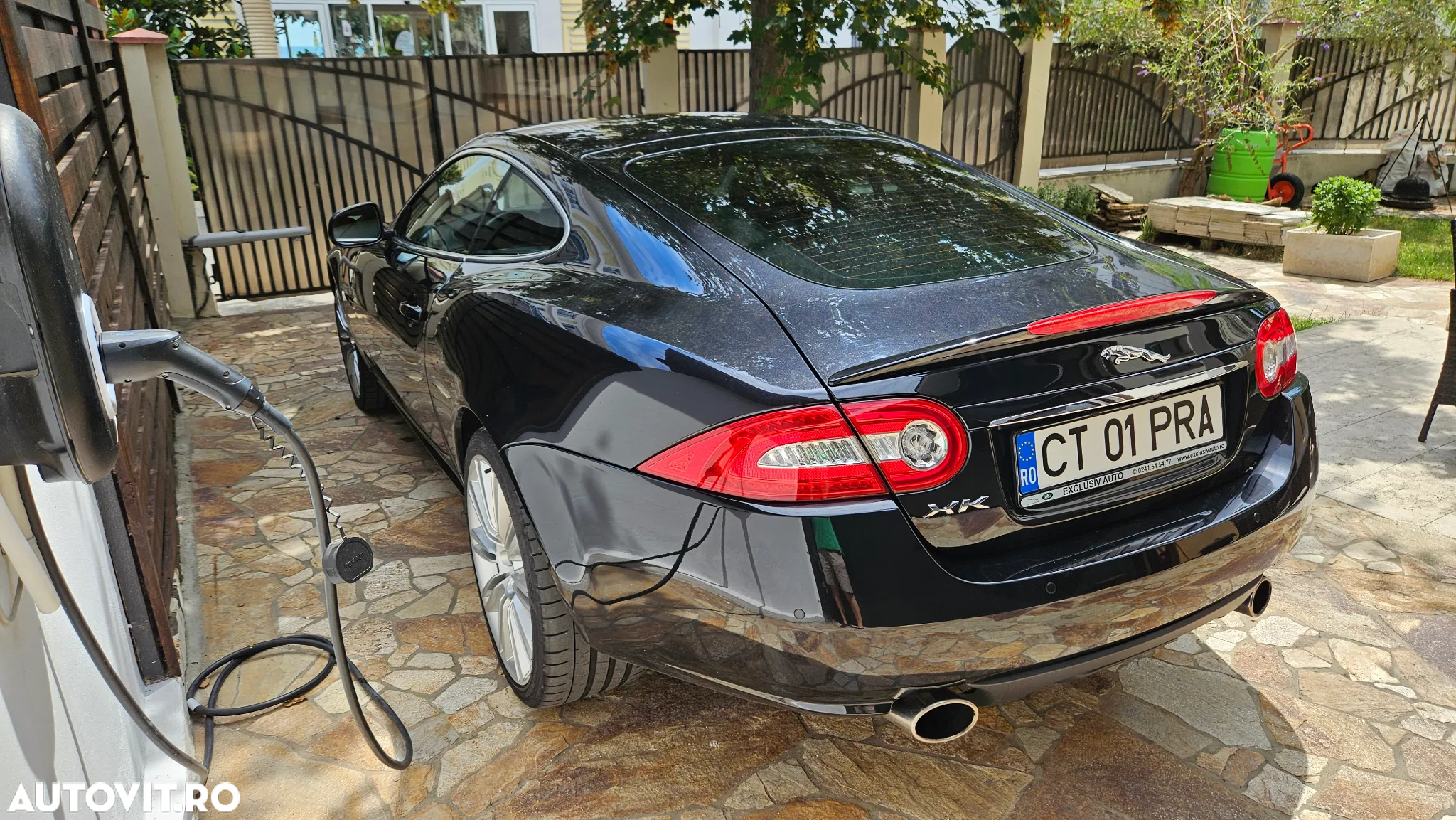 Jaguar XK 5.0 Coupe - 2