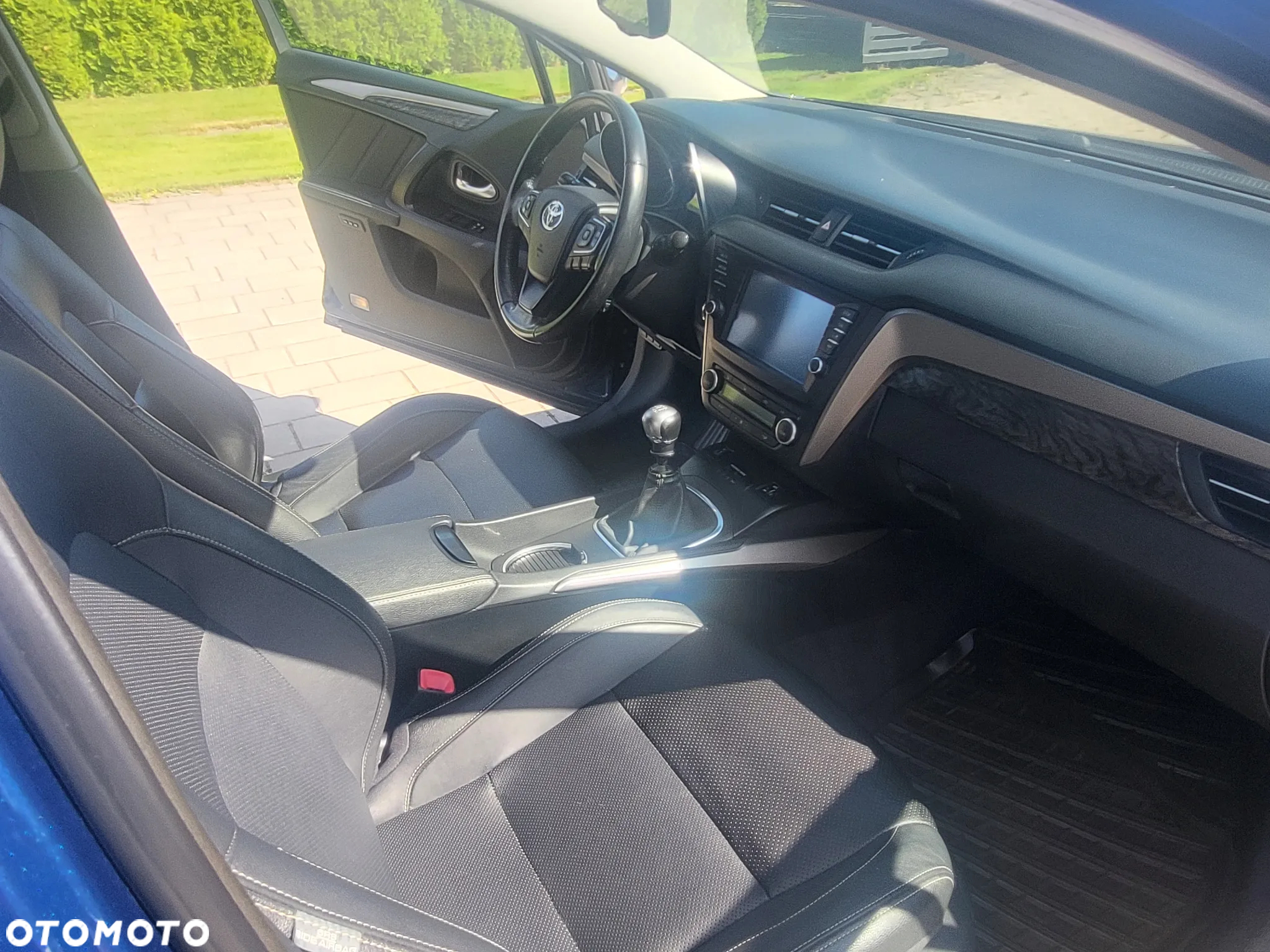 Toyota Avensis 2.0 D-4D Prestige - 6