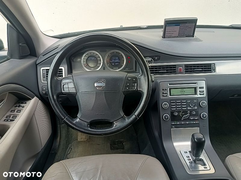 Volvo V70 D5 DPF Momentum - 21